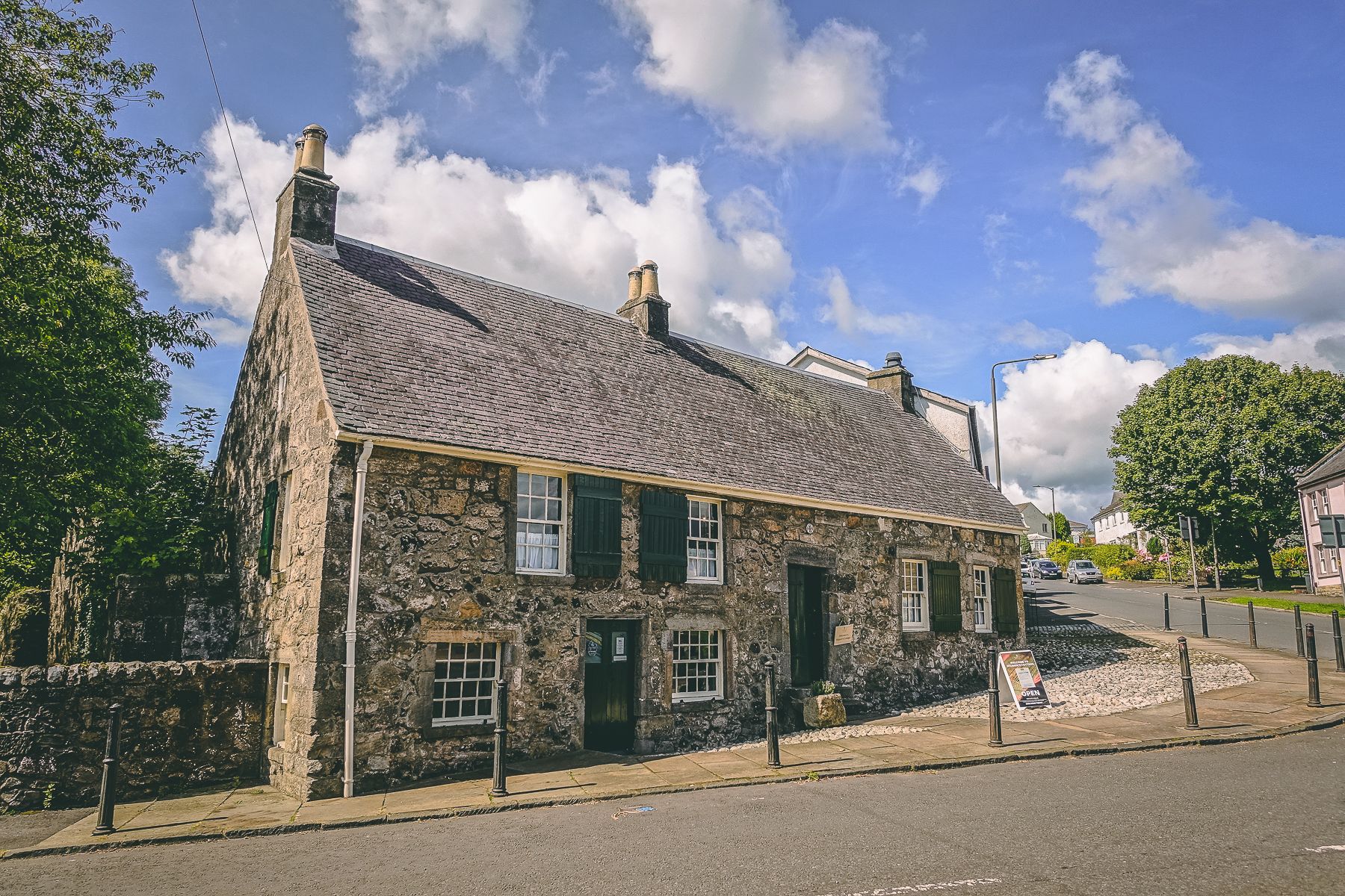 Weaver's Cottage visitor attraction in Kilbarchan village - Paisley.is