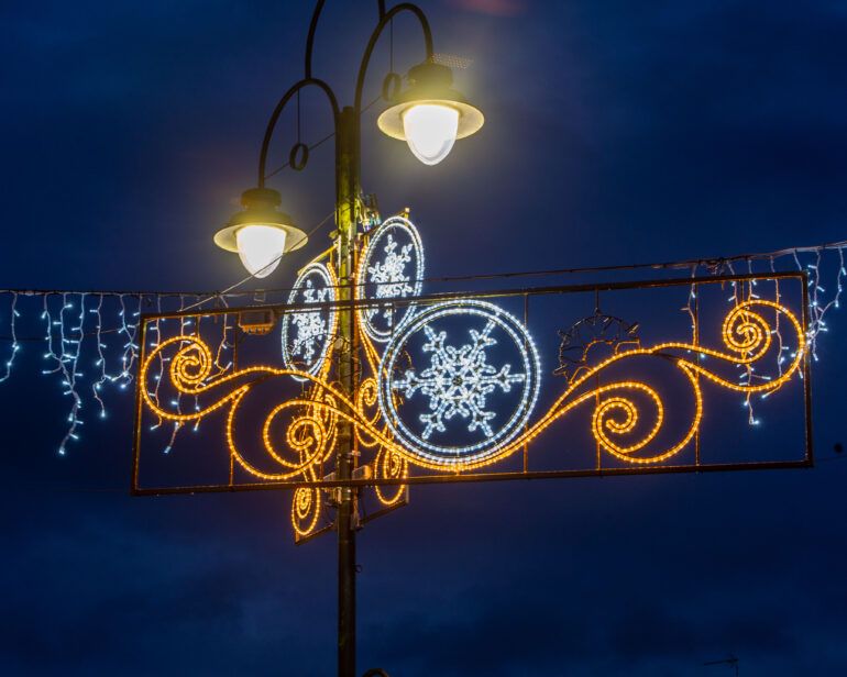 Christmas light decoration in Johnstone